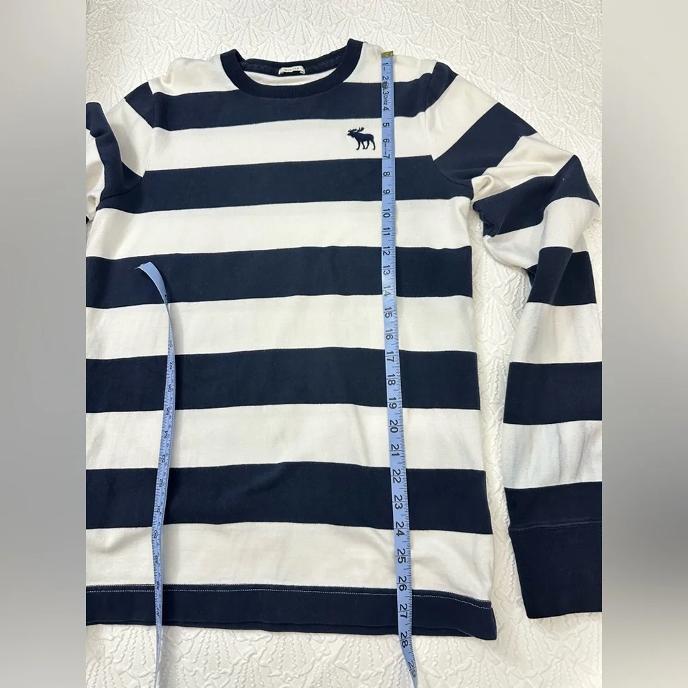Abercrombie & Fitch Blue and White Long Sleeve Tee - Picture 4 of 8